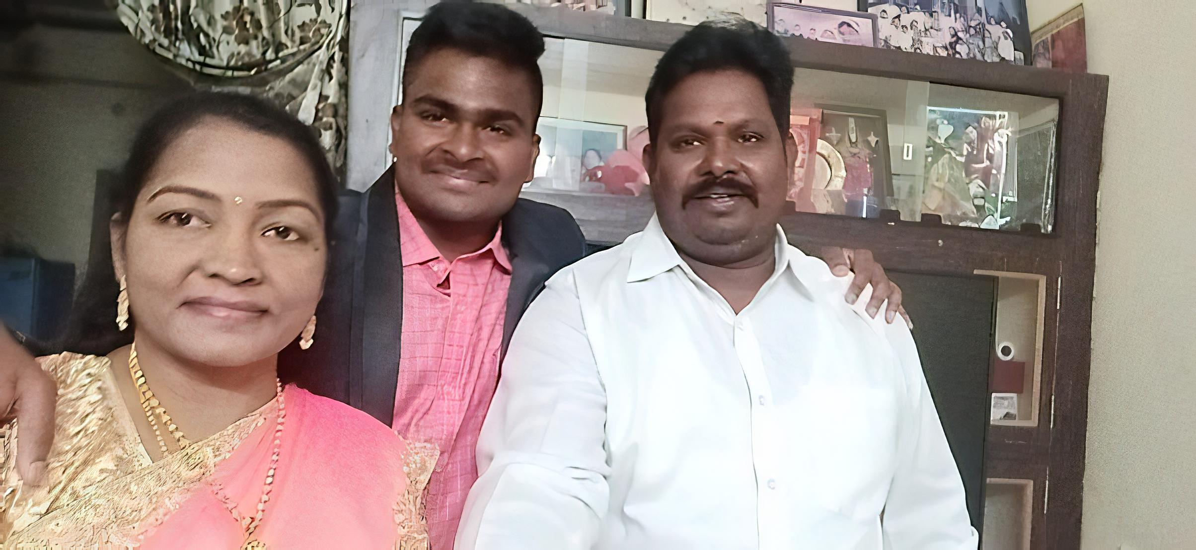 Shiva Mittapalli - with his parents